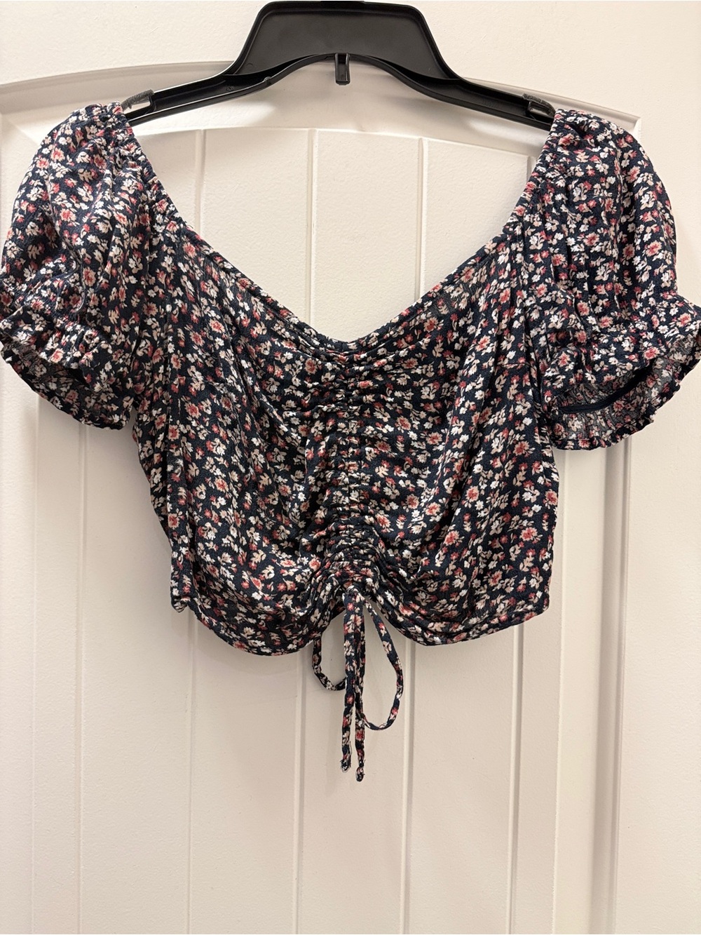 Hollister Navy Floral Ruched Drawstring Puff Sleeve Crop Top